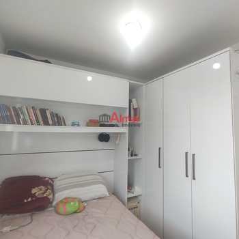 Apartamento em São Paulo, bairro Vila Carmosina