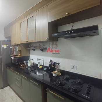 Apartamento em São Paulo, bairro Vila Carmosina