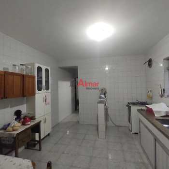 Sobrado em São Paulo, bairro Itaquera