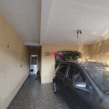 Sobrado em São Paulo, bairro Itaquera