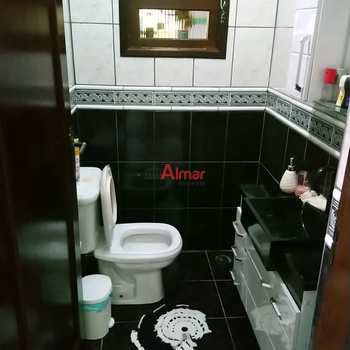 Sobrado em Itaquaquecetuba, bairro Jardim dos Ipês