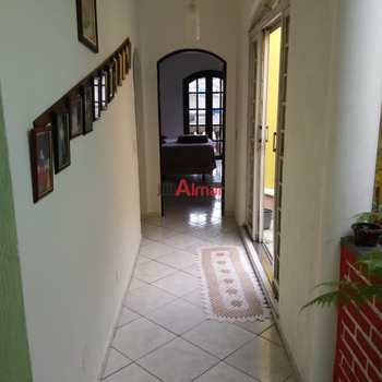 Sobrado em Itaquaquecetuba, bairro Jardim dos Ipês