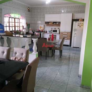 Sobrado em Itaquaquecetuba, bairro Jardim dos Ipês