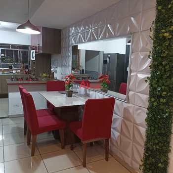 Sobrado em São Paulo, bairro Itaquera