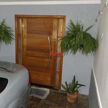 Sobrado em São Paulo, bairro Itaquera