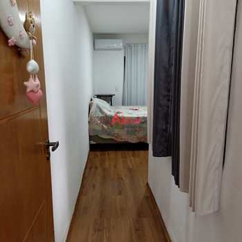 Sobrado em São Paulo, bairro Itaquera