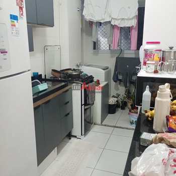 Apartamento em São Paulo, bairro Itaquera