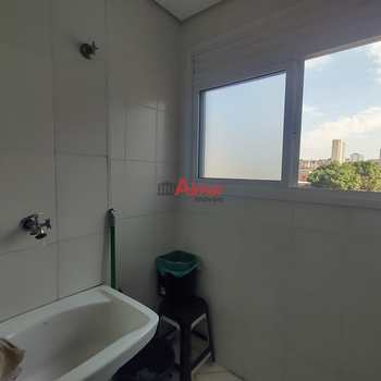 Apartamento em São Paulo, bairro Vila Carmosina