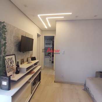 Apartamento em São Paulo, bairro Vila Carmosina