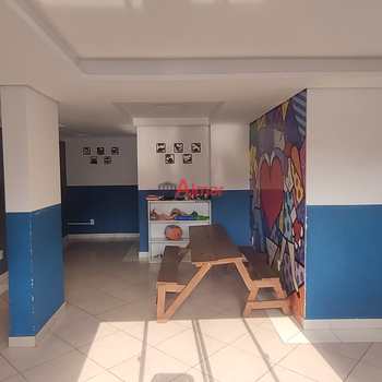 Apartamento em São Paulo, bairro Vila Carmosina
