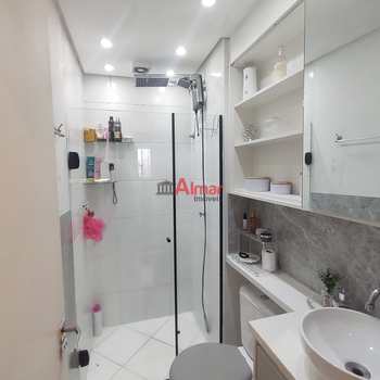 Apartamento em São Paulo, bairro Vila Carmosina