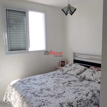 Apartamento em Palmeiras de São Paulo, bairro Vila Antonieta