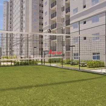 Apartamento em Palmeiras de São Paulo, bairro Vila Antonieta