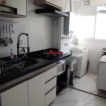 Apartamento em Palmeiras de São Paulo, bairro Vila Antonieta