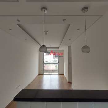 Apartamento em São Paulo, bairro Vila Carmosina