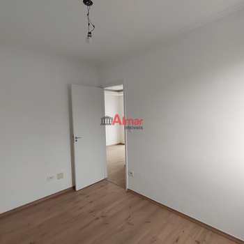 Apartamento em São Paulo, bairro Vila Carmosina