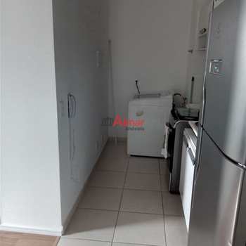 Apartamento em Ferraz de Vasconcelos, bairro Vila São Paulo