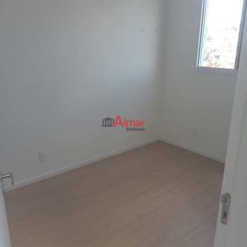 Apartamento em Ferraz de Vasconcelos, bairro Vila São Paulo