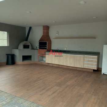 Apartamento em Ferraz de Vasconcelos, bairro Vila São Paulo