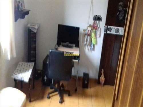 Apartamento, código 2803 em São Vicente, bairro Vila Valença