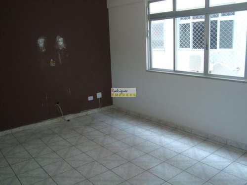 Apartamento, código 2392 em São Vicente, bairro Centro