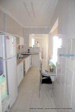 Apartamento, código 2083 em Praia Grande, bairro Tupi