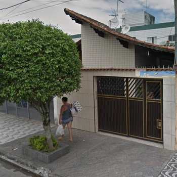 Casa em Praia Grande, bairro Aviação