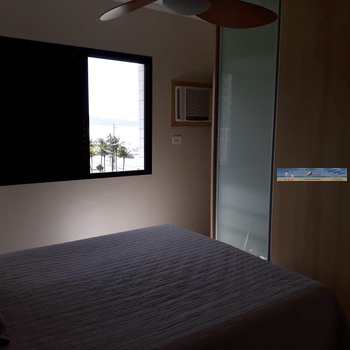 Apartamento em Praia Grande, bairro Tupi