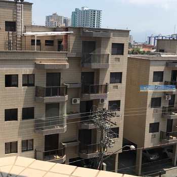 Apartamento em Praia Grande, bairro Canto do Forte
