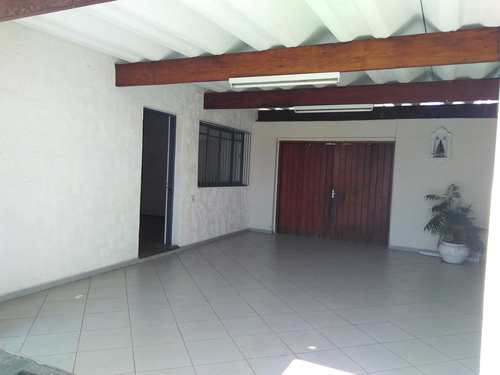 Casa, código 1239 em Mogi das Cruzes, bairro Vila Mogilar
