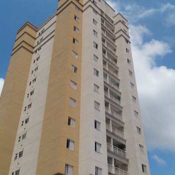 Apartamento em Mogi das Cruzes, bairro Vila Suissa