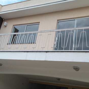 Casa em Mogi das Cruzes, bairro Vila Oliveira