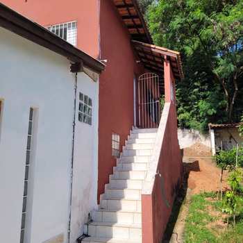 Casa em Santana de Parnaíba, bairro Maria Mercedes