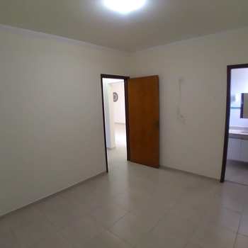 Apartamento em Monte Mor, bairro Centro