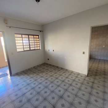 Casa em Monte Mor, bairro Parque Imperial