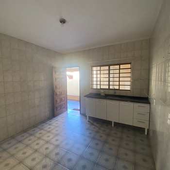 Casa em Monte Mor, bairro Parque Imperial
