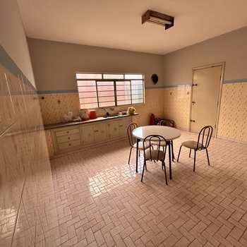 Casa Comercial em Monte Mor, bairro Centro
