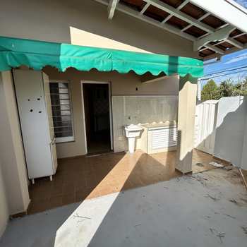 Casa em Monte Mor, bairro Jardim Guanabara