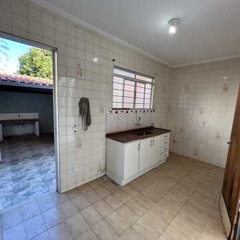 Casa em Monte Mor, bairro Centro