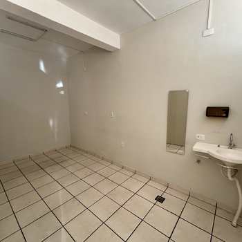 Sala Comercial em Monte Mor, bairro Parque Imperial