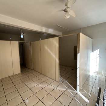 Sala Comercial em Monte Mor, bairro Parque Imperial