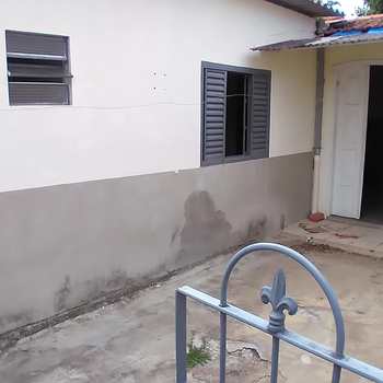 Casa em Monte Mor, bairro Conjunto Habitacional Antônia Bueno Carneiro