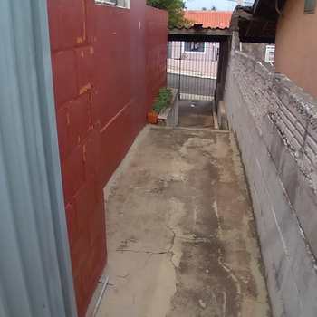 Casa em Monte Mor, bairro Conjunto Habitacional Antônia Bueno Carneiro