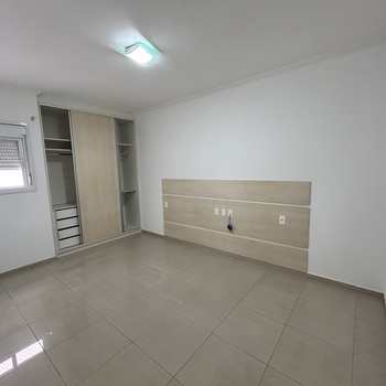 Apartamento em Monte Mor, bairro Centro
