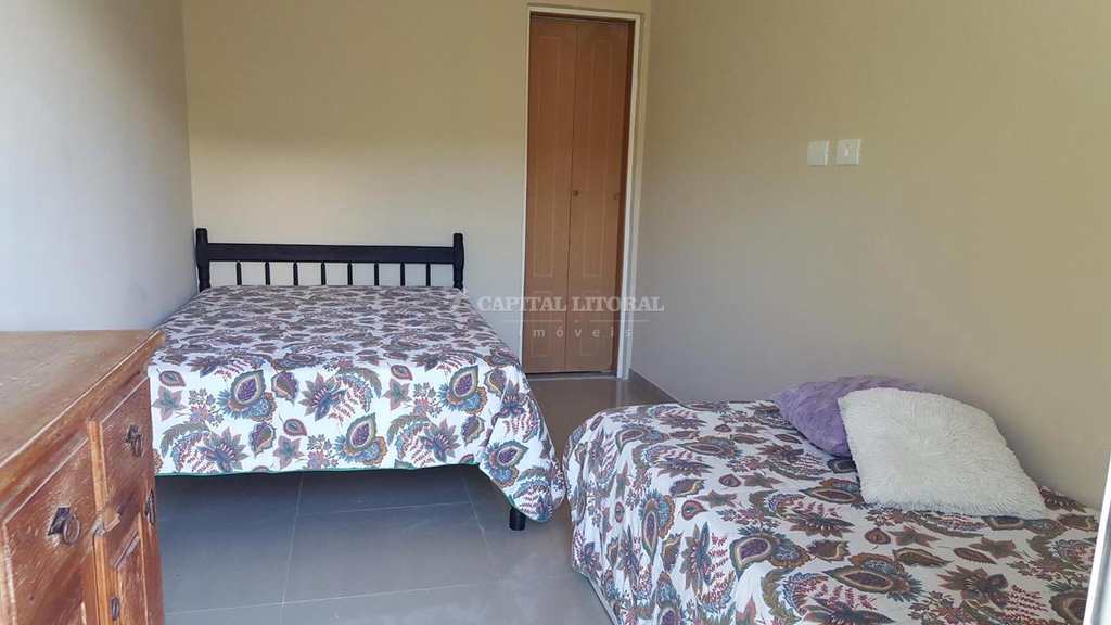 Casa em Ilhabela, no bairro Siriúba