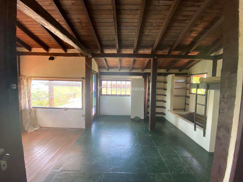 Casa em Ilhabela, no bairro Barra Velha