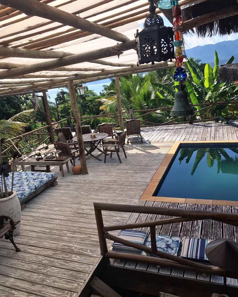 Casa em Ilhabela, no bairro Feiticeira