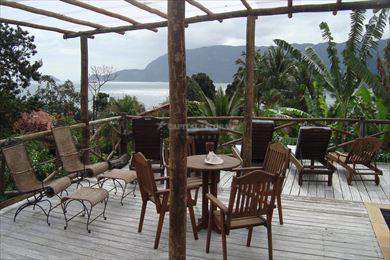 Casa em Ilhabela, no bairro Feiticeira