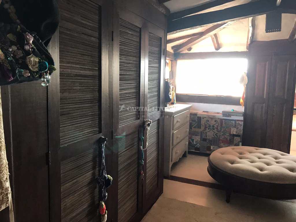 Casa em Ilhabela, no bairro Feiticeira