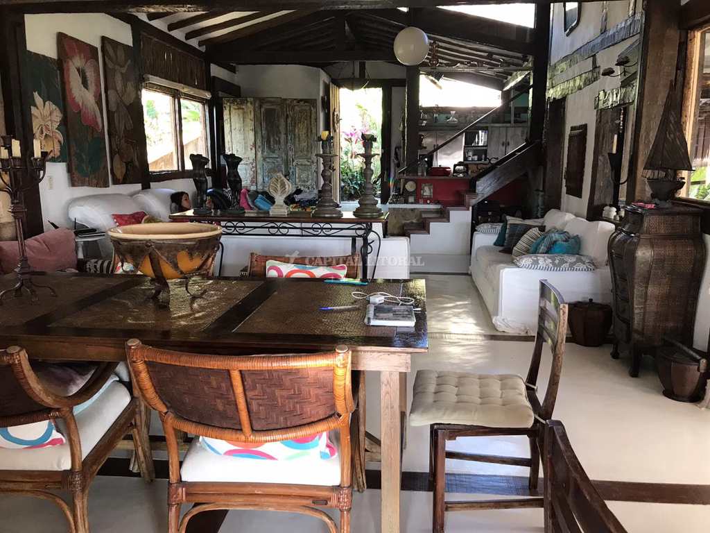 Casa em Ilhabela, no bairro Feiticeira